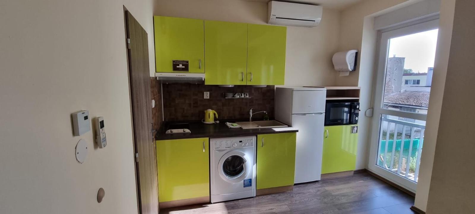 Apartman Panorama Štúrovo Exteriör bild